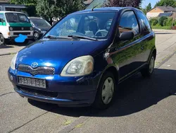 Blau Gebraucht 2001 Toyota Yaris Limousine | 2.500 € (Etwas zu teuer)