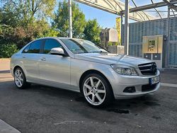 Grau Gebraucht 2007 Mercedes C200 Limousine | 7.500 € (Fairer Preis)