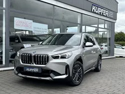 Silber Gebraucht 2023 BMW iX1 xLine SUV | 41.700 € (Guter Preis)