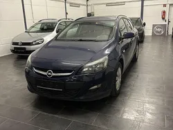 Blau Gebraucht 2014 Opel Astra Selection Kombi | 3.499 € (Guter Preis)