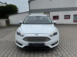 Weiß Gebraucht 2017 Ford Focus Titanium Limousine | 7.700 € (Guter Preis)