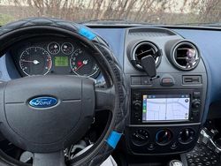 Grau Gebraucht 2007 Ford Fiesta Kleinwagen | 1.100 € (Superpreis)