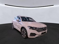 Pure white Gebraucht 2022 VW Touareg R-line SUV | 40.990 € (Superpreis)
