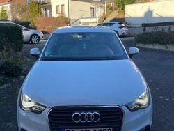 Weiß Gebraucht 2014 Audi A1 Attraction Kleinwagen | 4.990 € (Guter Preis)