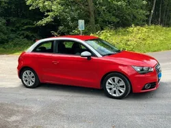 Rot Gebraucht 2011 Audi A1 Attraction Kleinwagen | 5.499 € (Guter Preis)