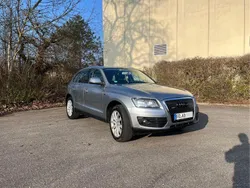 Grau Gebraucht 2009 Audi Q5 Sport SUV | 8.900 € (Guter Preis)