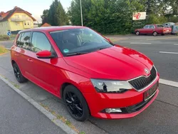 Rot Gebraucht 2015 Skoda Fabia Limousine | 6.980 € (Guter Preis)