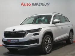 Weiß Gebraucht 2022 Skoda Kodiaq Tour SUV | 37.990 € (Fairer Preis)