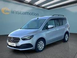 Silber Gebraucht 2024 Mercedes T180 Van / Kleinbus | 28.799 € (Fairer Preis)