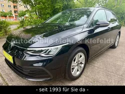 Schwarz Gebraucht 2022 VW Golf VIII Life Kombi | 20.999 € (Guter Preis)