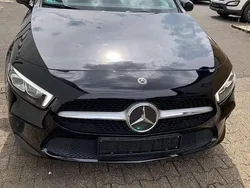 Nachtschwarz unilack Gebraucht 2019 Mercedes A180 Progressive Kleinwagen | 20.499 € (Superpreis)