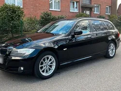 Schwarz Gebraucht 2012 BMW 318 Gran Turismo Kombi | 4.000 €