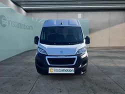 Weiß Gebraucht 2022 Peugeot Boxer Van | 23.740 € (Fairer Preis)