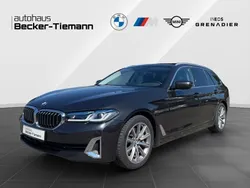Sophistograu brillanteffekt Gebraucht 2022 BMW 530 Sport Line Kombi | 39.995 € (Fairer Preis)