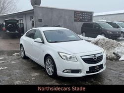 Weiß Gebraucht 2012 Opel Insignia Sport Limousine | 4.990 € (Superpreis)
