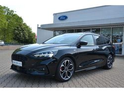 Obsidianschwarz metallic (metallic) Gebraucht 2020 Ford Focus Kombi | 17.945 € (Teuer)