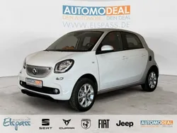 Weiss (metallic) Gebraucht 2018 Smart ForFour Kleinwagen | 9.949 € (Fairer Preis)