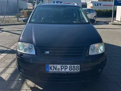 Schwarz Gebraucht 2004 VW Touran Highline Van / Kleinbus | 1.900 € (Fairer Preis)