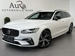 Ice white solid Gebraucht 2022 Volvo V90 R-Design Kombi | 34.749 € (Guter Preis)