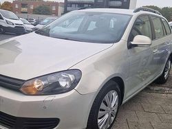 Silber Gebraucht 2010 VW Golf VI Kombi | 4.999 € (Fairer Preis)