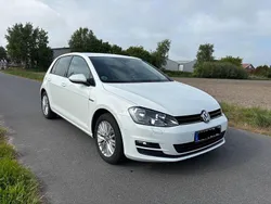 Weiß Gebraucht 2014 VW Golf VII Cup Limousine | 8.800 € (Fairer Preis)
