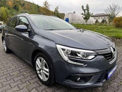 Grau Gebraucht 2020 Renault Mégane GrandTour Business Kombi | 15.450 € (Fairer Preis)