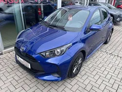 Nachtblau met. Gebraucht 2022 Toyota Yaris Comfort Limousine | 14.750 € (Fairer Preis)
