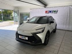Neu 2025 Toyota C-HR SUV | 32.990 €