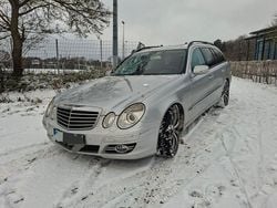 Silber Gebraucht 2009 Mercedes E320 Kombi | 4.000 € (Superpreis)