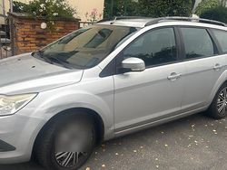 Silber Gebraucht 2009 Ford Focus Kombi | 2.200 € (Fairer Preis)