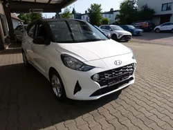 Weiß Gebraucht 2021 Hyundai i10 Trend Kleinwagen | 14.990 € (Fairer Preis)