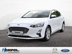 Weiss / frozen white Gebraucht 2021 Ford Focus Cool & Connect Limousine | 15.490 € (Fairer Preis)