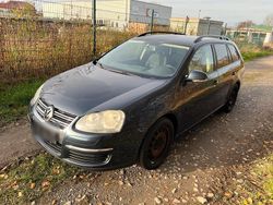 Blau Gebraucht 2008 VW Golf V Kombi | 1.800 € (Etwas zu teuer)