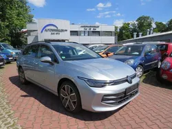 Silber Gebraucht 2024 VW Golf VIII Edition Kombi | 26.990 € (Guter Preis)