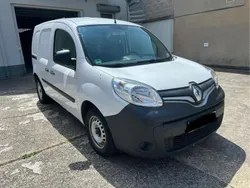Weiß Gebraucht 2015 Renault Kangoo Van / Kleinbus | 4.790 € (Etwas zu teuer)