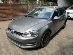 Grau Gebraucht 2015 VW Golf VII LOUNGE Kombi | 5.999 € (Superpreis)