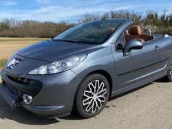 Grau Gebraucht 2008 Peugeot 207 CC Cabrio | 6.300 € (Etwas zu teuer)