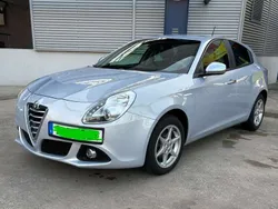 Weiß Gebraucht 2014 Alfa Romeo Giulietta Turismo Kleinwagen | 11.400 € (Fairer Preis)