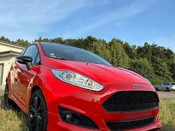 Rot Gebraucht 2014 Ford Fiesta Sport Kleinwagen | 5.900 € (Guter Preis)