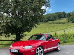 Rot Gebraucht 1999 Mazda MX5 Cabrio | 5.650 € (Etwas zu teuer)