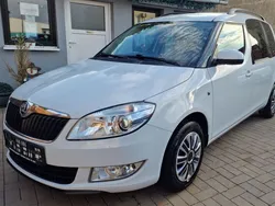 Weiß Gebraucht 2015 Skoda Roomster Fresh Kombi | 7.490 € (Etwas zu teuer)