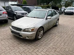 Silber Gebraucht 1999 Lexus IS200 Limousine | 1.990 € (Etwas zu teuer)