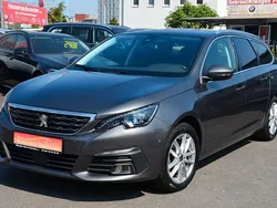 Grau Gebraucht 2018 Peugeot 308 Kombi | 12.900 € (Etwas zu teuer)