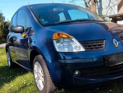 Blau Gebraucht 2004 Renault Modus Van / Kleinbus | 2.850 € (Teuer)