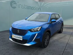Blau Gebraucht 2021 Peugeot e-2008 SUV | 18.499 € (Guter Preis)