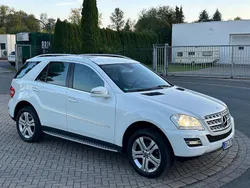 Weiß Gebraucht 2012 Mercedes ML350 SUV | 12.900 € (Etwas zu teuer)