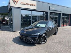 Schwarz Neu 2025 Cupra Leon Limousine | 42.990 € (Teuer)