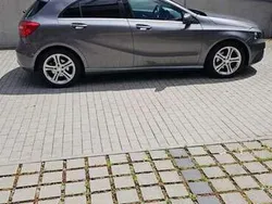 Grau Gebraucht 2015 Mercedes A180 Kleinwagen | 16.500 € (Fairer Preis)