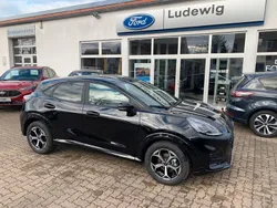 Obsidianschwarz metallic Neu 2024 Ford Puma ST-Line SUV | 28.490 € (Fairer Preis)