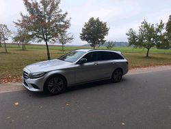 Grau Gebraucht 2018 Mercedes C220 Kombi | 19.590 € (Etwas zu teuer)